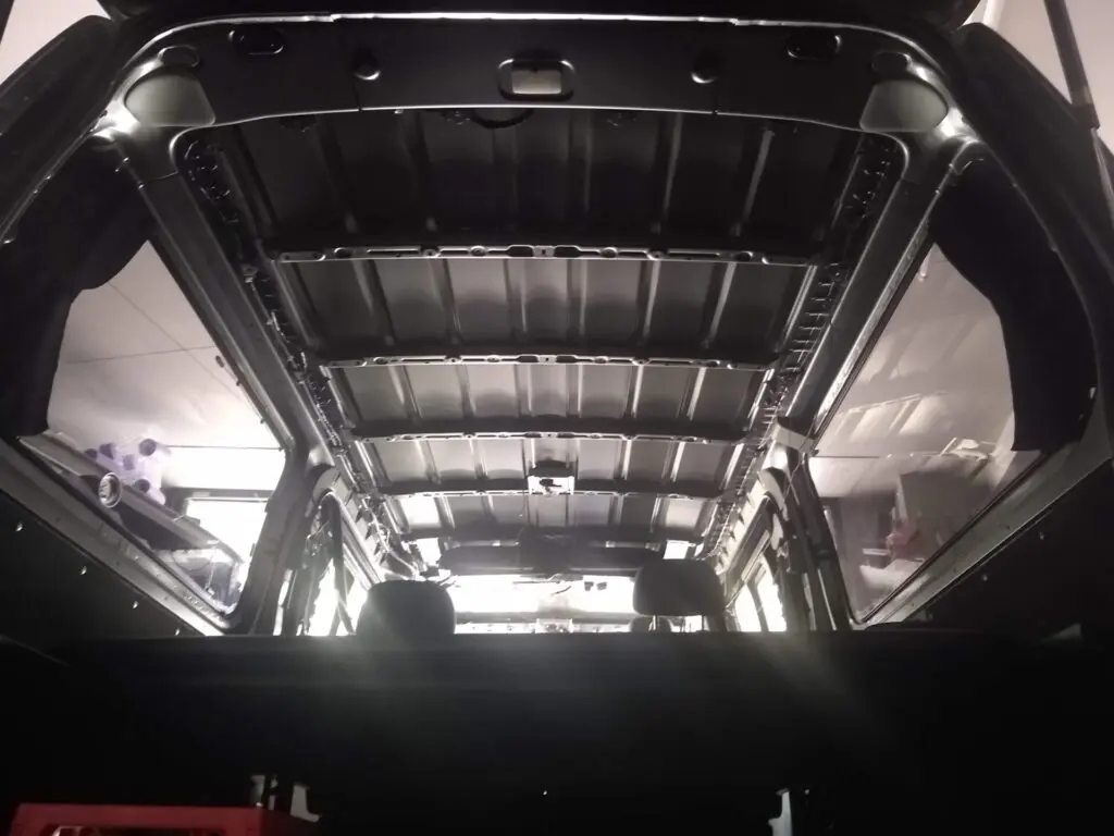 Nv350 Vx 釣り車カスタム記録 天井のデッドニング 制振 と断熱 Fishing Hours